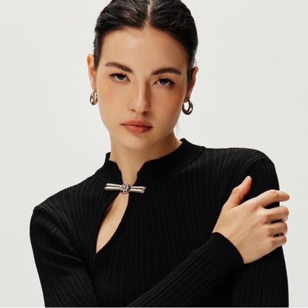 Commense Black Ribbed Sleeveless Top (Qipao inspired)